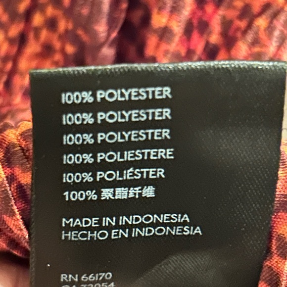 2/$30 Urban Outfitters Women's Plisse Peplum Crop Top Medium - Picture 8 of 9